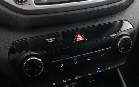 Hyundai Tucson III, 2018 год, 1 997 000 рублей, 13 фотография