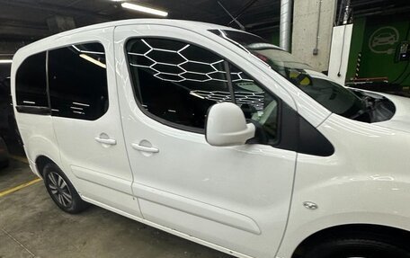 Peugeot Partner II рестайлинг 2, 2016 год, 835 000 рублей, 3 фотография