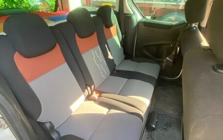 Peugeot Partner II рестайлинг 2, 2016 год, 835 000 рублей, 10 фотография