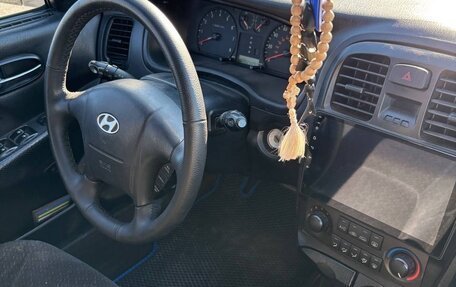 Hyundai Sonata IV рестайлинг, 2001 год, 500 000 рублей, 31 фотография