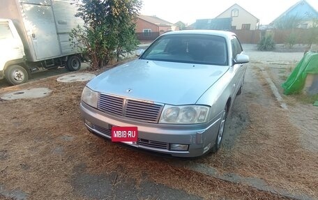 Nissan Gloria XI, 2001 год, 500 000 рублей, 5 фотография