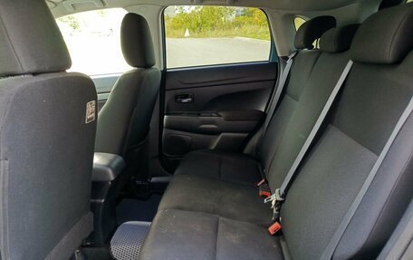 Mitsubishi ASX I рестайлинг, 2010 год, 585 000 рублей, 12 фотография