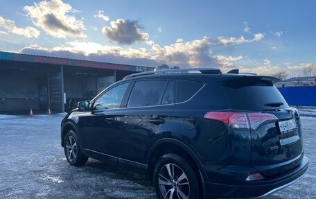 Toyota RAV4, 2018 год, 2 390 000 рублей, 4 фотография