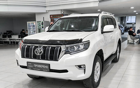 Toyota Land Cruiser Prado 150 рестайлинг 2, 2018 год, 4 550 000 рублей, 5 фотография