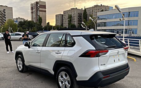 Toyota RAV4, 2025 год, 2 892 000 рублей, 12 фотография