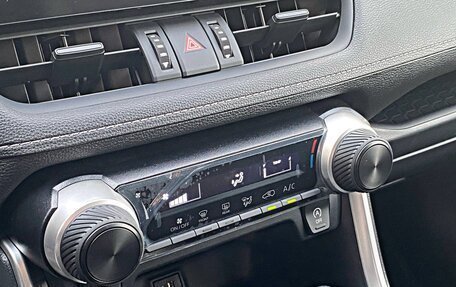 Toyota RAV4, 2025 год, 2 892 000 рублей, 20 фотография