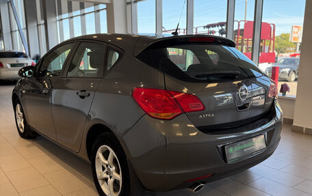 Opel Astra J, 2011 год, 633 000 рублей, 8 фотография