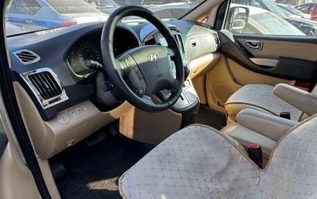 Hyundai Grand Starex Grand Starex I рестайлинг 2, 2010 год, 1 090 000 рублей, 14 фотография