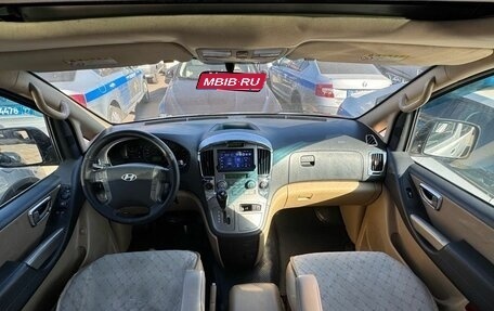 Hyundai Grand Starex Grand Starex I рестайлинг 2, 2010 год, 1 090 000 рублей, 15 фотография