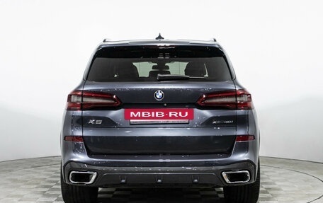 BMW X5, 2019 год, 5 990 000 рублей, 6 фотография