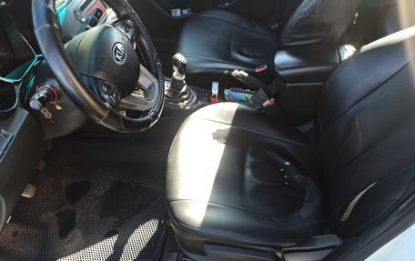 KIA Rio III рестайлинг, 2015 год, 750 000 рублей, 13 фотография