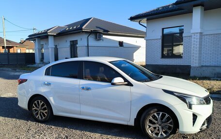 KIA Rio IV, 2020 год, 1 720 000 рублей, 2 фотография