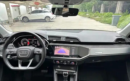 Audi Q3, 2022 год, 2 500 000 рублей, 15 фотография