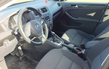 Volkswagen Jetta VI, 2012 год, 950 000 рублей, 4 фотография