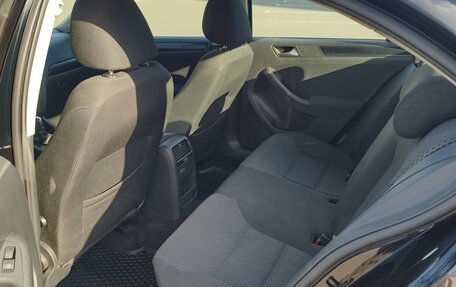 Volkswagen Jetta VI, 2012 год, 950 000 рублей, 5 фотография