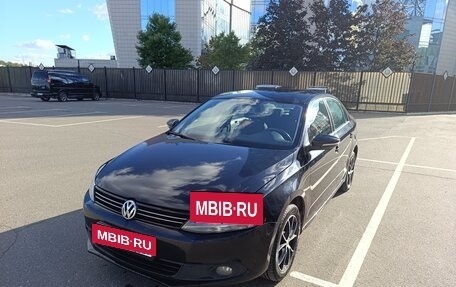 Volkswagen Jetta VI, 2012 год, 950 000 рублей, 6 фотография