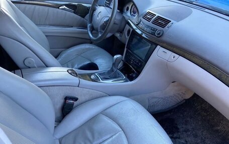 Mercedes-Benz E-Класс, 2005 год, 600 000 рублей, 10 фотография