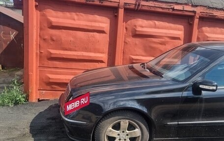 Mercedes-Benz E-Класс, 2005 год, 600 000 рублей, 6 фотография