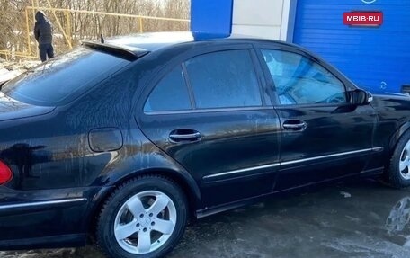Mercedes-Benz E-Класс, 2005 год, 600 000 рублей, 8 фотография