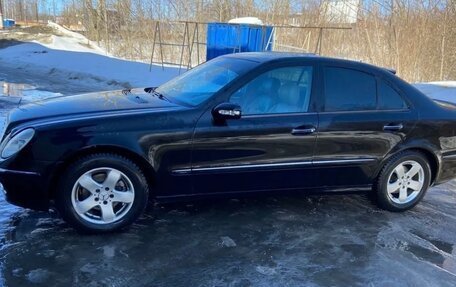 Mercedes-Benz E-Класс, 2005 год, 600 000 рублей, 12 фотография