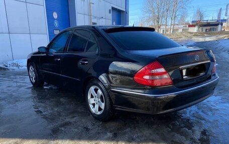 Mercedes-Benz E-Класс, 2005 год, 600 000 рублей, 11 фотография