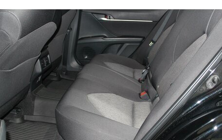 Toyota Camry, 2021 год, 2 499 000 рублей, 14 фотография