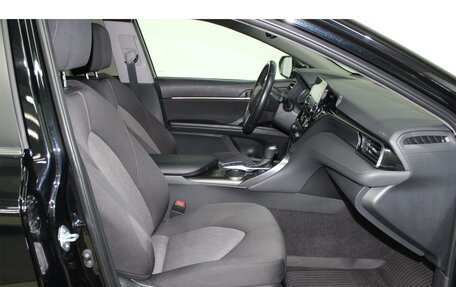 Toyota Camry, 2021 год, 2 499 000 рублей, 18 фотография