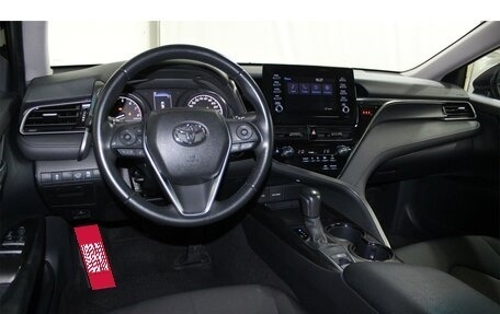 Toyota Camry, 2021 год, 2 499 000 рублей, 19 фотография