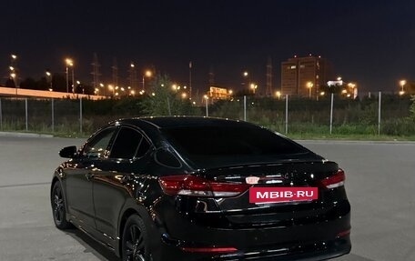 Hyundai Elantra VI рестайлинг, 2016 год, 1 300 000 рублей, 3 фотография