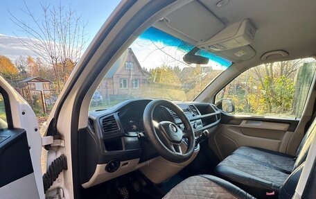 Volkswagen Caravelle T6 рестайлинг, 2017 год, 2 200 000 рублей, 3 фотография