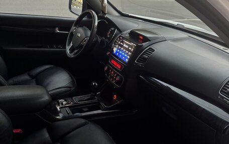 KIA Sorento II рестайлинг, 2013 год, 12 фотография