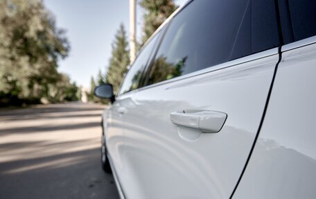 Volkswagen Touareg III, 2011 год, 2 179 000 рублей, 16 фотография