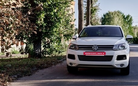 Volkswagen Touareg III, 2011 год, 2 179 000 рублей, 14 фотография