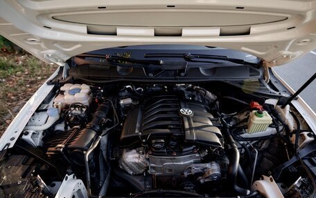 Volkswagen Touareg III, 2011 год, 2 179 000 рублей, 29 фотография