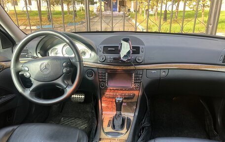 Mercedes-Benz E-Класс, 2006 год, 1 100 000 рублей, 13 фотография