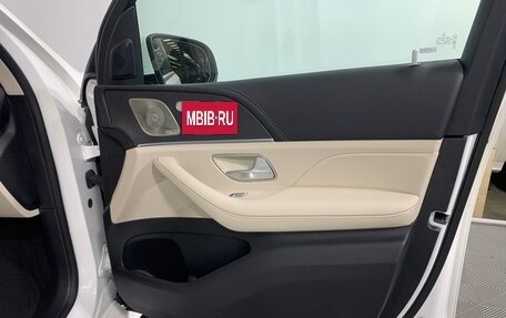 Mercedes-Benz GLE, 2024 год, 13 400 000 рублей, 16 фотография