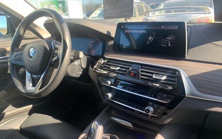 BMW 5 серия, 2019 год, 4 999 999 рублей, 6 фотография