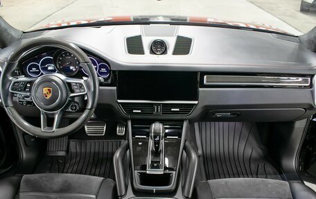 Porsche Cayenne III, 2021 год, 11 980 000 рублей, 16 фотография
