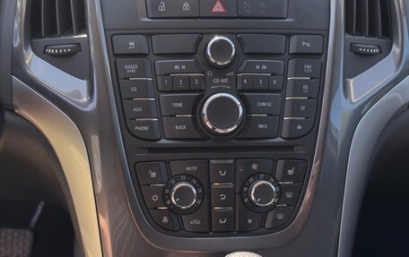 Opel Astra J, 2013 год, 1 050 000 рублей, 6 фотография