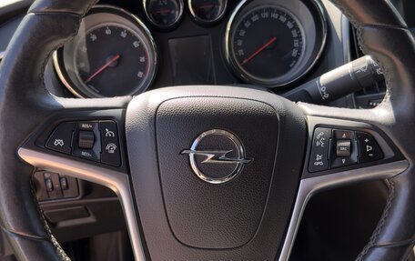 Opel Astra J, 2013 год, 1 050 000 рублей, 5 фотография