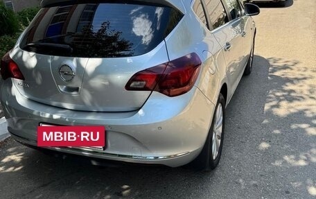 Opel Astra J, 2013 год, 1 050 000 рублей, 3 фотография