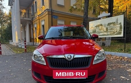 Skoda Fabia II, 2013 год, 690 000 рублей, 2 фотография