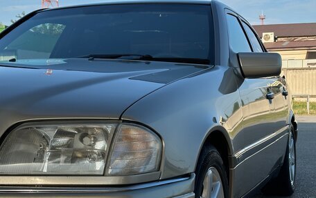 Mercedes-Benz C-Класс, 1995 год, 820 000 рублей, 2 фотография