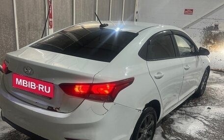 Hyundai Solaris II рестайлинг, 2018 год, 650 000 рублей, 11 фотография
