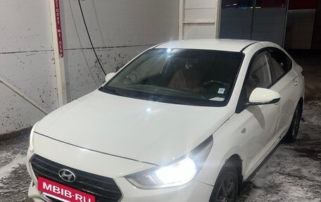 Hyundai Solaris II рестайлинг, 2018 год, 650 000 рублей, 8 фотография