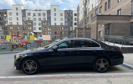 Mercedes-Benz E-Класс, 2018 год, 2 490 000 рублей, 1 фотография