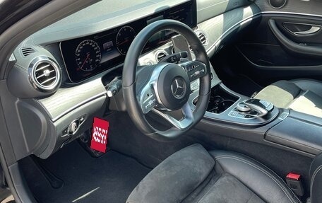 Mercedes-Benz E-Класс, 2018 год, 2 490 000 рублей, 4 фотография