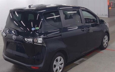 Toyota Sienta II, 2021 год, 1 710 000 рублей, 4 фотография