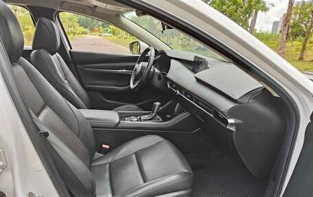 Mazda 3, 2021 год, 1 625 000 рублей, 11 фотография