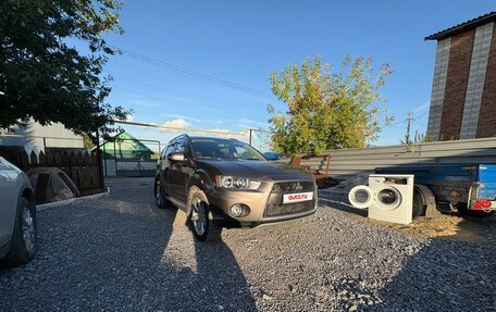 Mitsubishi Outlander III рестайлинг 3, 2011 год, 1 400 000 рублей, 3 фотография